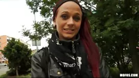 mamie blonde se fait ...