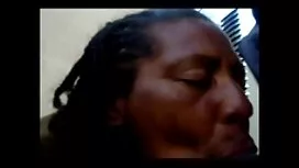 Hot Blond en voiture ...