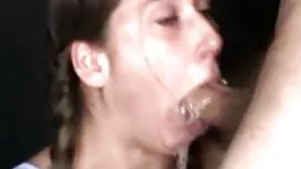 Sexe avec une ado po ...