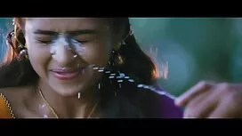 Poing à l'avant et D ...