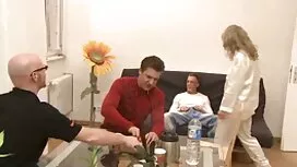 Sexe en public dans  ...