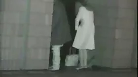 Gros seins branlette ...