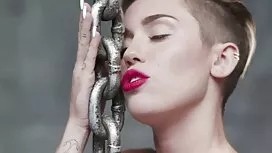 Shanna McCullough po ...